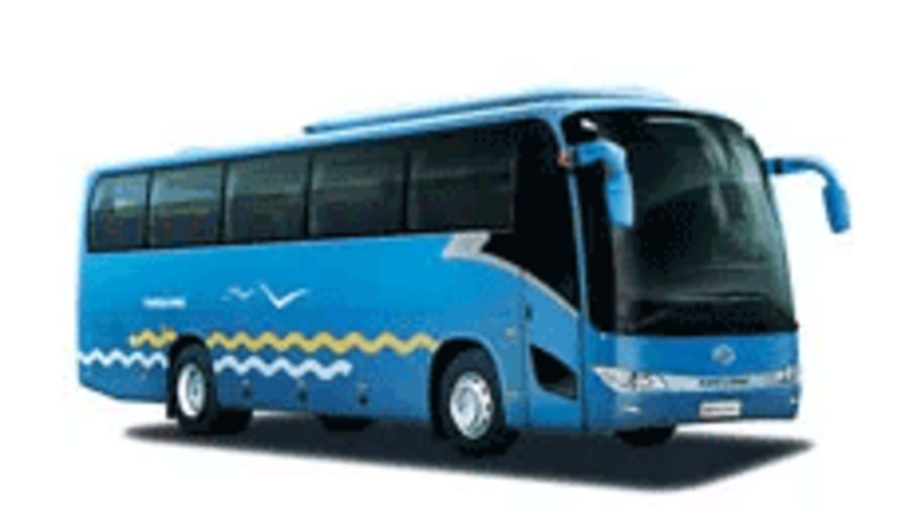 Medium bus/bus sedang warna biru dengan aksen garis kuning-putih bergelombang di bagian bodi, difoto dari sudut depan samping, menampilkan kaca jendela lebar berjejer di sepanjang kabin dan desain bus pariwisata dengan kapasitas menengah. Sebagai armada sewa bus di Medan, medium bus ini menjadi pilihan tepat untuk rombongan sedang seperti study tour sekolah, gathering perusahaan, ziarah/wisata religi, hingga perjalanan wisata rombongan ke Danau Toba dan Berastagi dengan kapasitas sekitar 25-31 seat, lebih besar dari Hiace namun lebih fleksibel dari big bus.